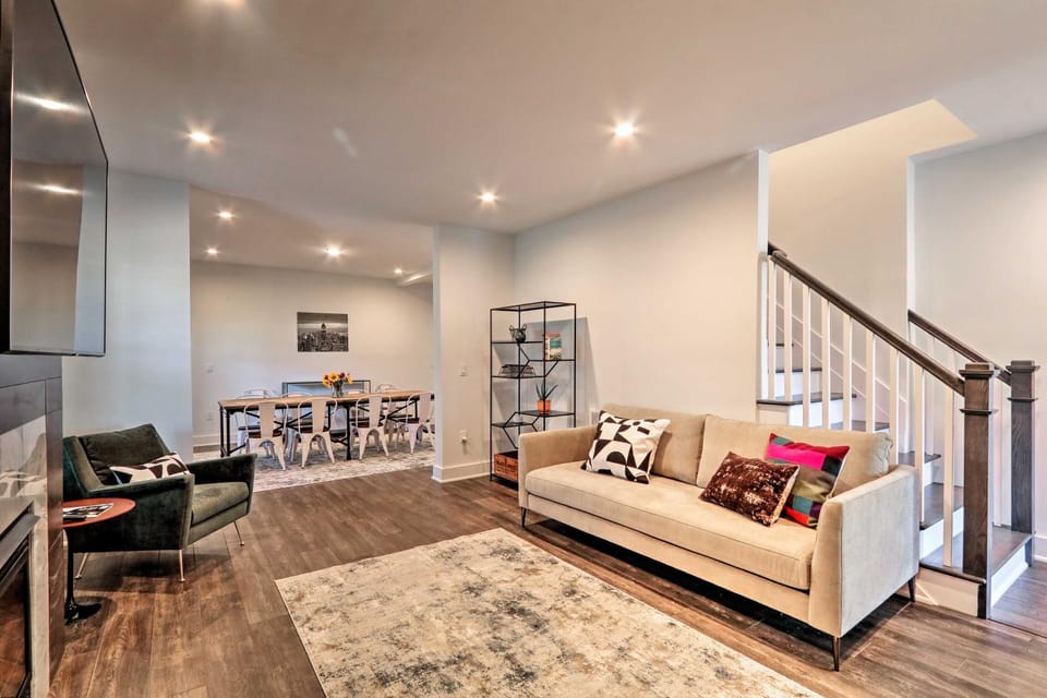 Updated Downtown Red Bank Home 5 Mi to Beach! House in Red Bank