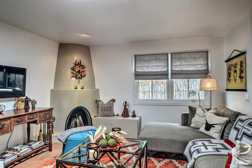 Modern Bungalow w/ Santa Fe Charm < 2 Mi to Plaza House in Santa Fe