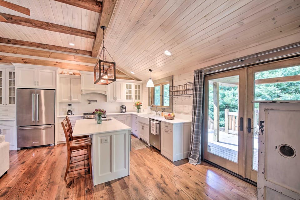 Bloomington Cabin, Mins to Campus/Lake Monroe Cabin in Indiana