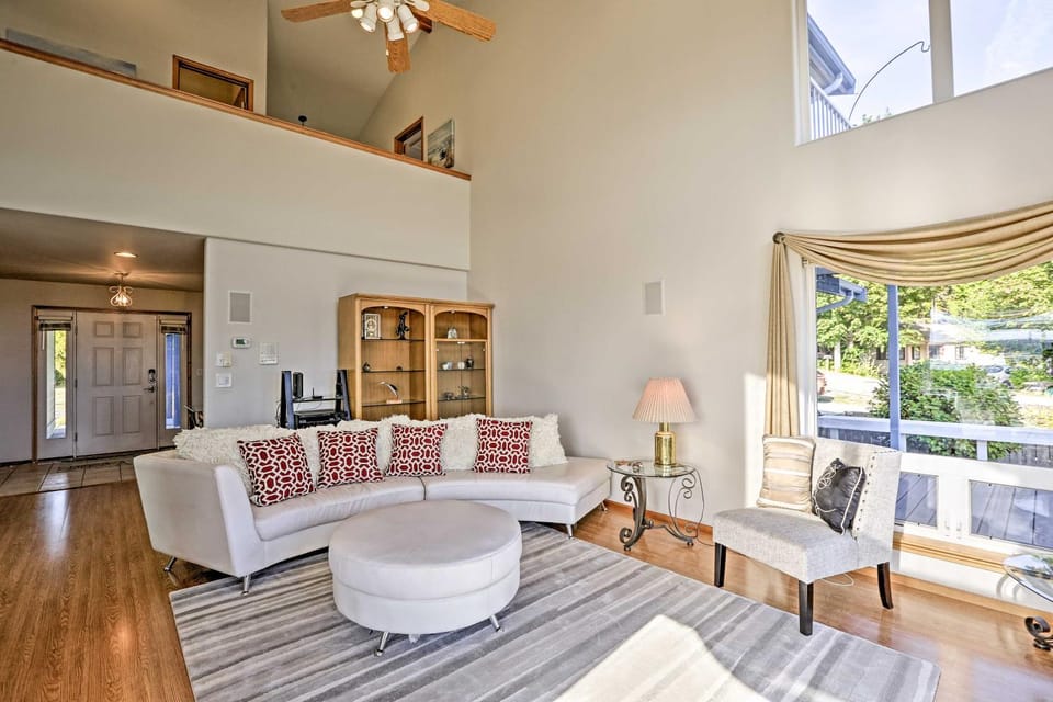 Birch Bay Waterfront Home - Steps to Beach! House in Birch Bay