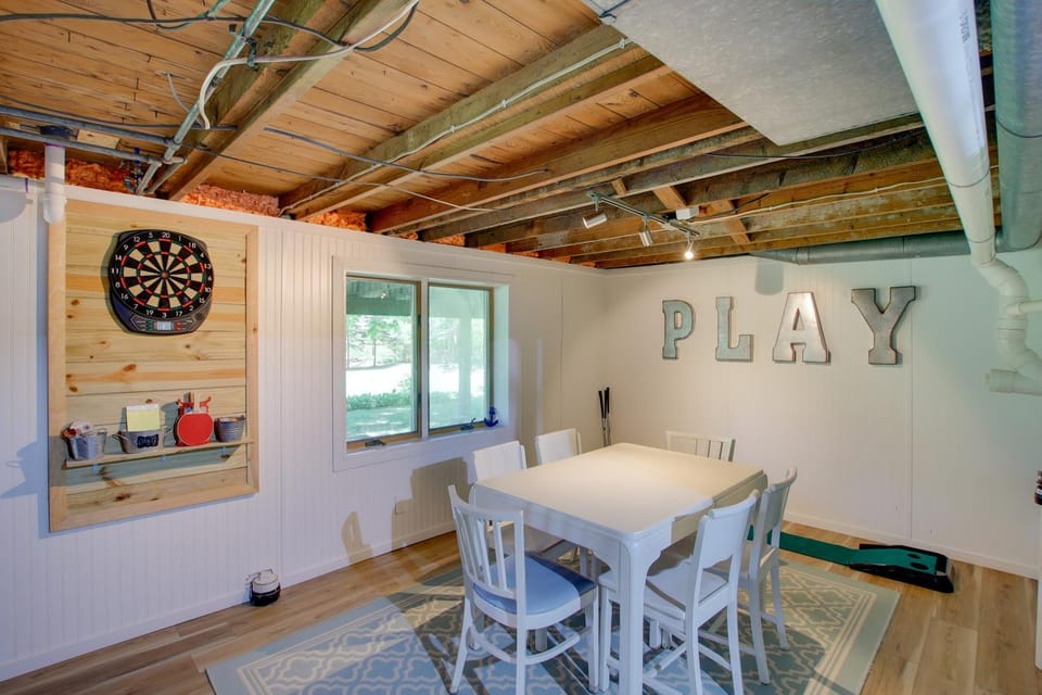 Updated Home w/ Deck: 2 Mi to Sister Bay Beach! House in Door County