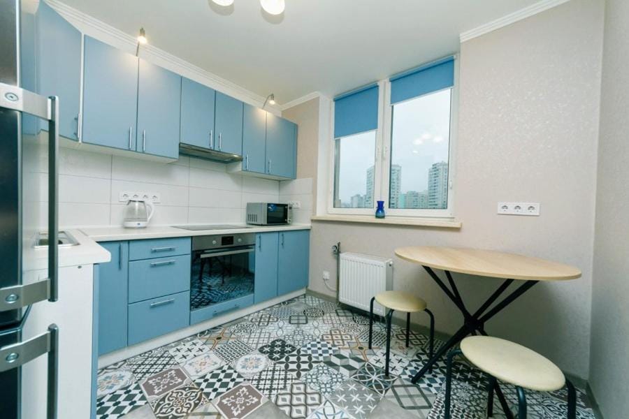 2к метро Харьковская Позняки низкий этаж Вода и отопление Apartment in Kiev City - Kyiv