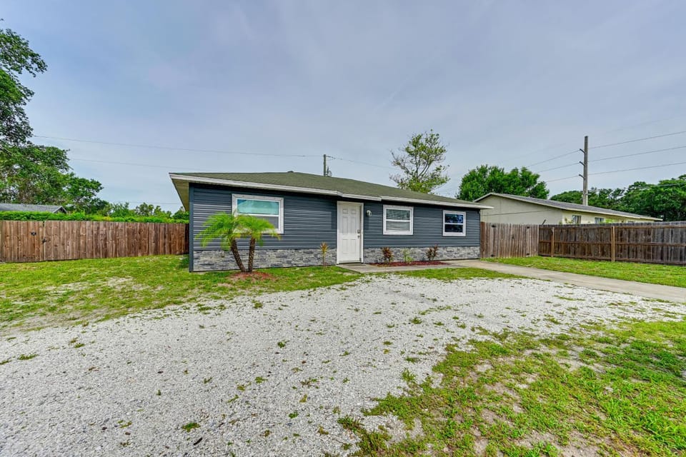 Dog-Friendly Home w/ Yard ~ 6 Miles to the Beach! House in Sarasota