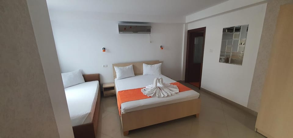 Bed, Photo of the whole room