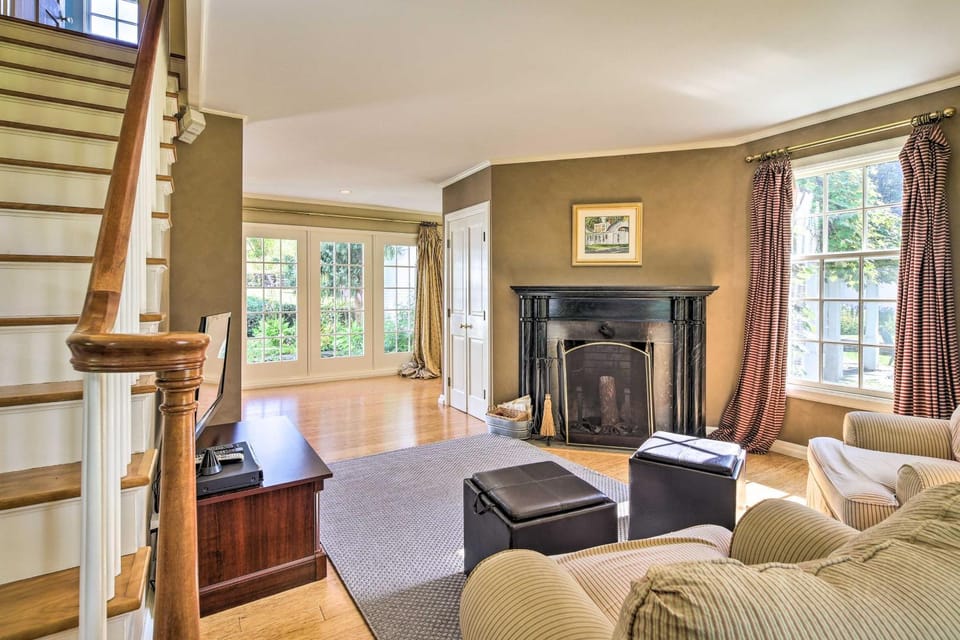 Lovely Brookfield Home w/ Private Deck & Views House in Vermont