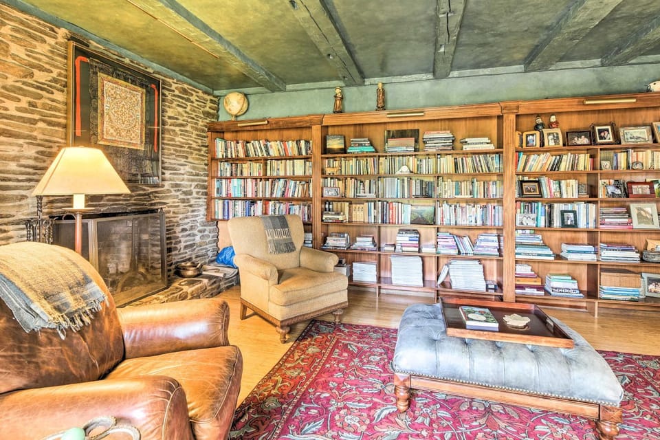 Lovely Brookfield Home w/ Private Deck & Views House in Vermont