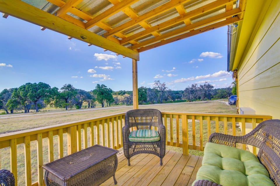 Ranch Cabin w/ Decks, 10 Mi to Fredericksburg Cabin in Rio Grande