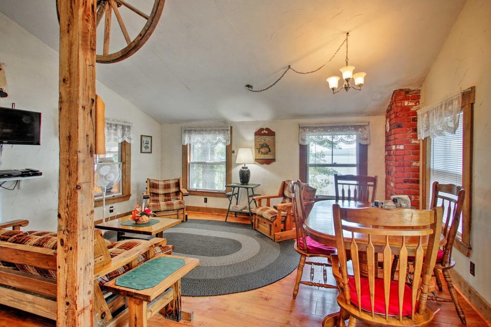 Center Ossipee Pet-Friendly Cottage w/ Dock! House in Ossipee Lake