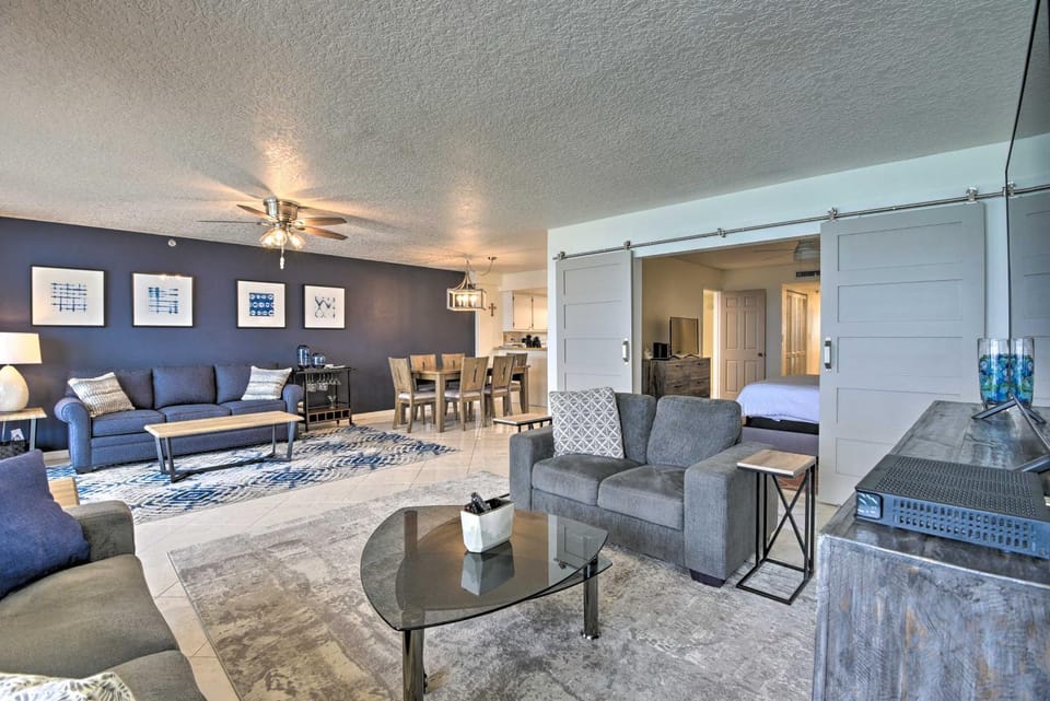 Beachfront Resort Condo w/ Panoramic Ocean Views! House in Edgewater