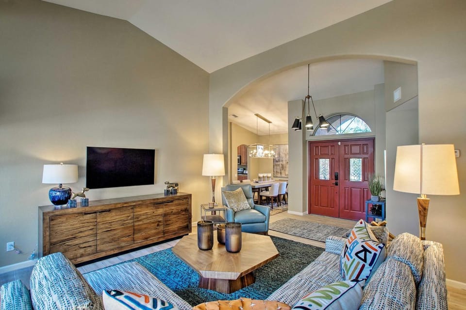 4 Mi to TPC Scottsdale: Family Home w/ Hot Tub! House in Scottsdale