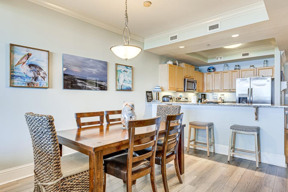 Beach Access & Views: Dauphin Island Condo House in Dauphin Island