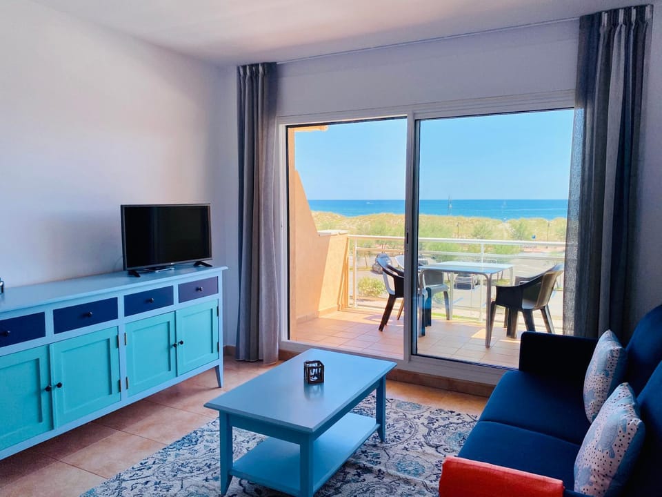 TV and multimedia, Balcony/Terrace, Living room, Sea view