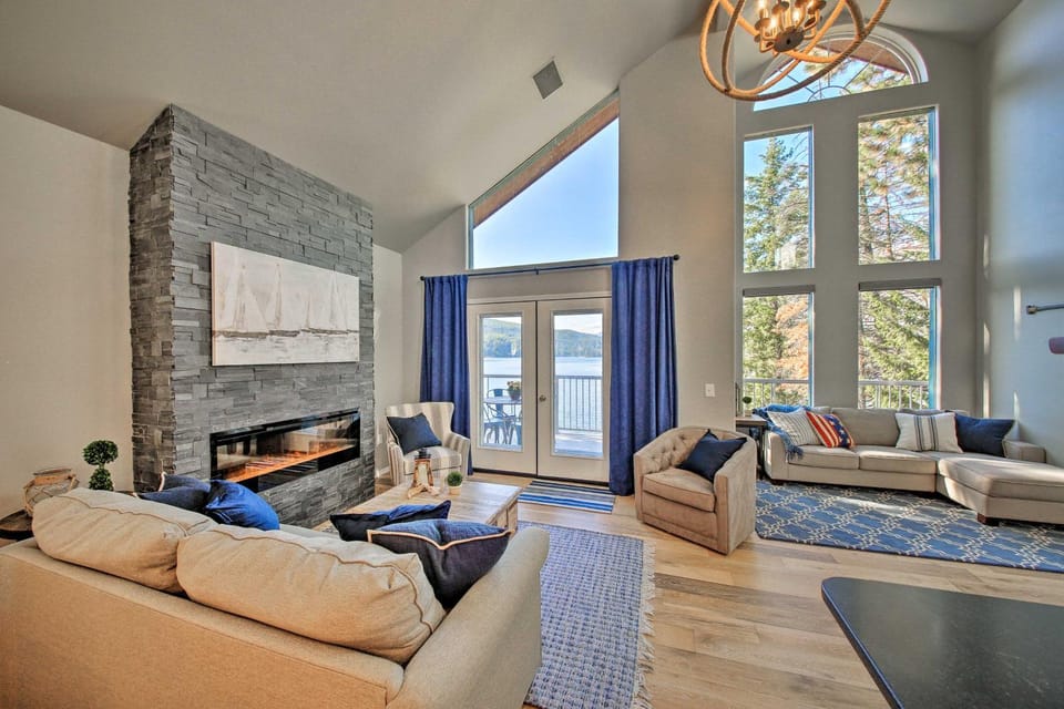 Lake Pend Oreille Home w/ Dock & Paddle Boards House in Lake Pend Oreille
