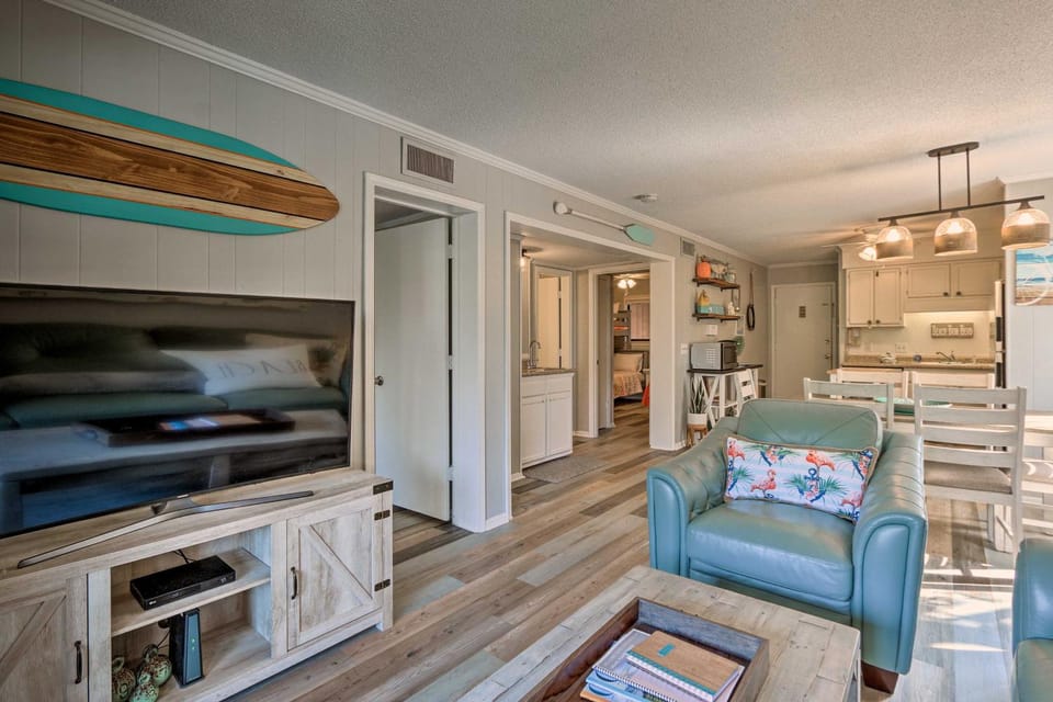 Relax by Pool & Walk to Beach: Hilton Head Condo! House in Hilton Head Island