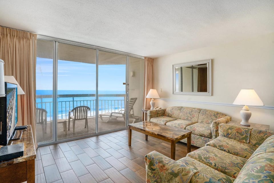 0610 Waters Edge Resort condo Apartment in Garden City