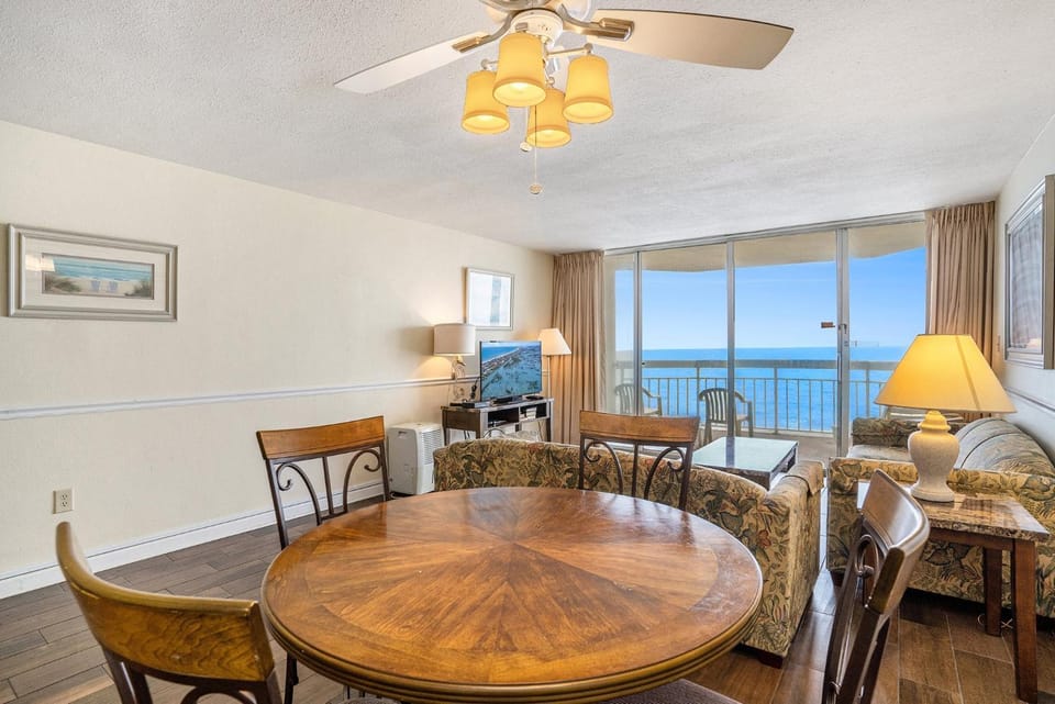 0610 Waters Edge Resort condo Apartment in Garden City
