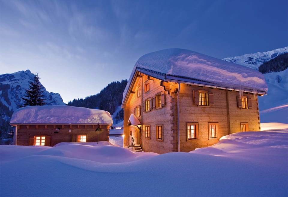 Facade/entrance, Winter