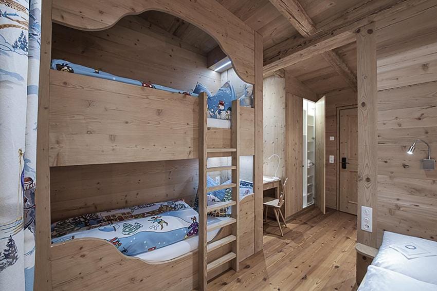 bunk bed