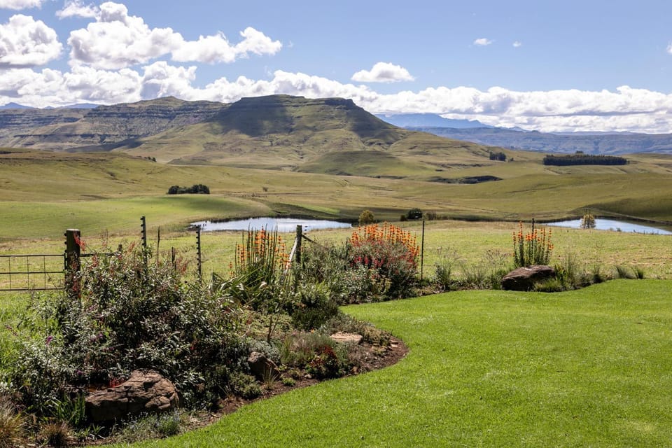 Natural landscape, Garden view, Lake view, Mountain view