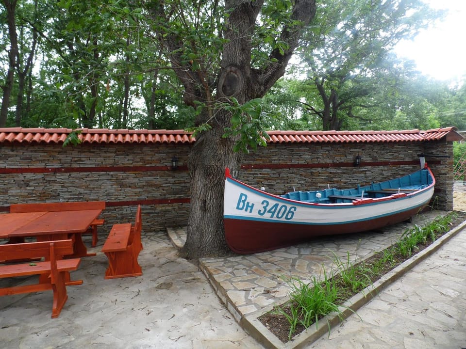 Restaurant/places to eat, Garden