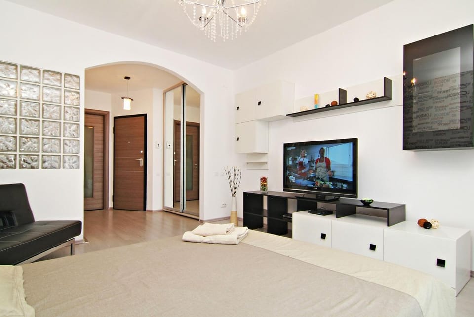 TV and multimedia, Photo of the whole room