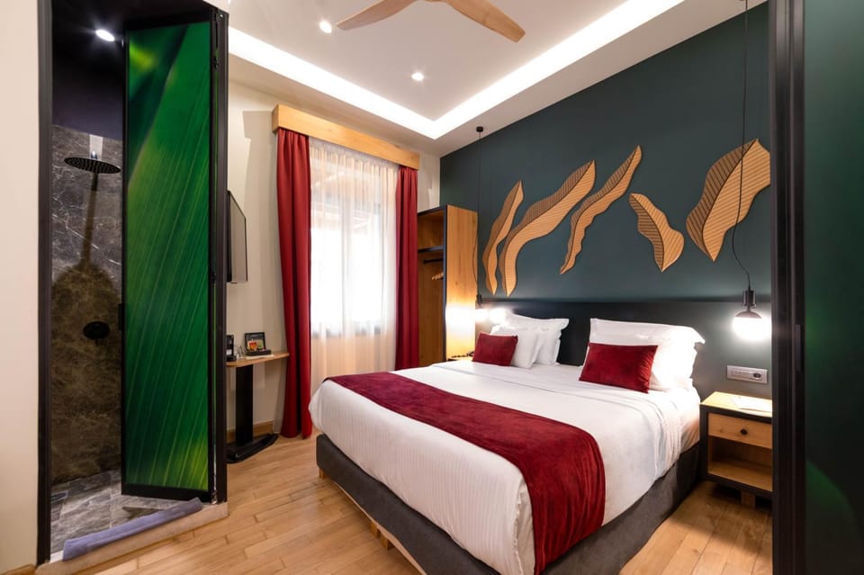 Bed, Photo of the whole room, Bedroom, wardrobe