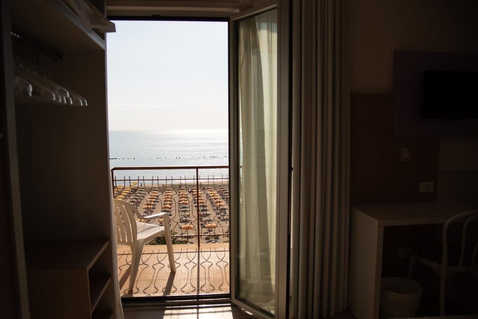 Natural landscape, View (from property/room), Balcony/Terrace, Sea view