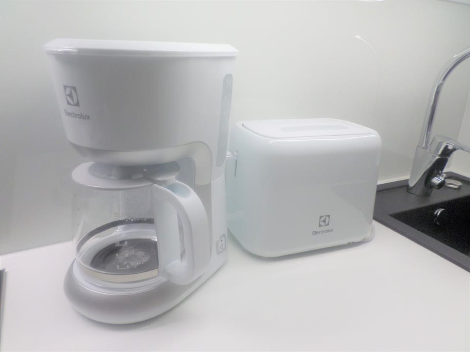 Coffee/tea facilities, Kitchen or kitchenette