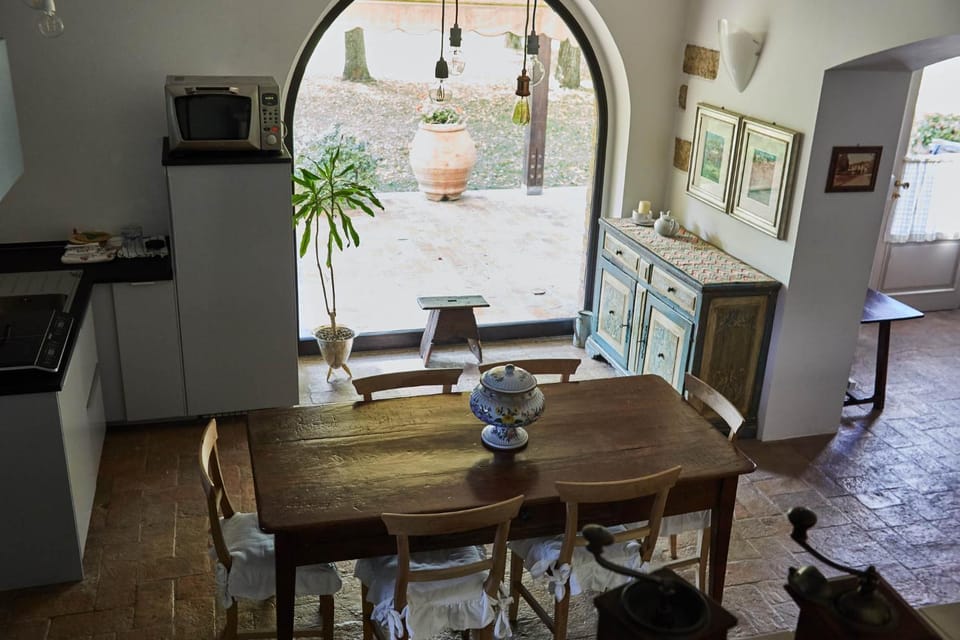 Kitchen or kitchenette, Dining area, kitchen