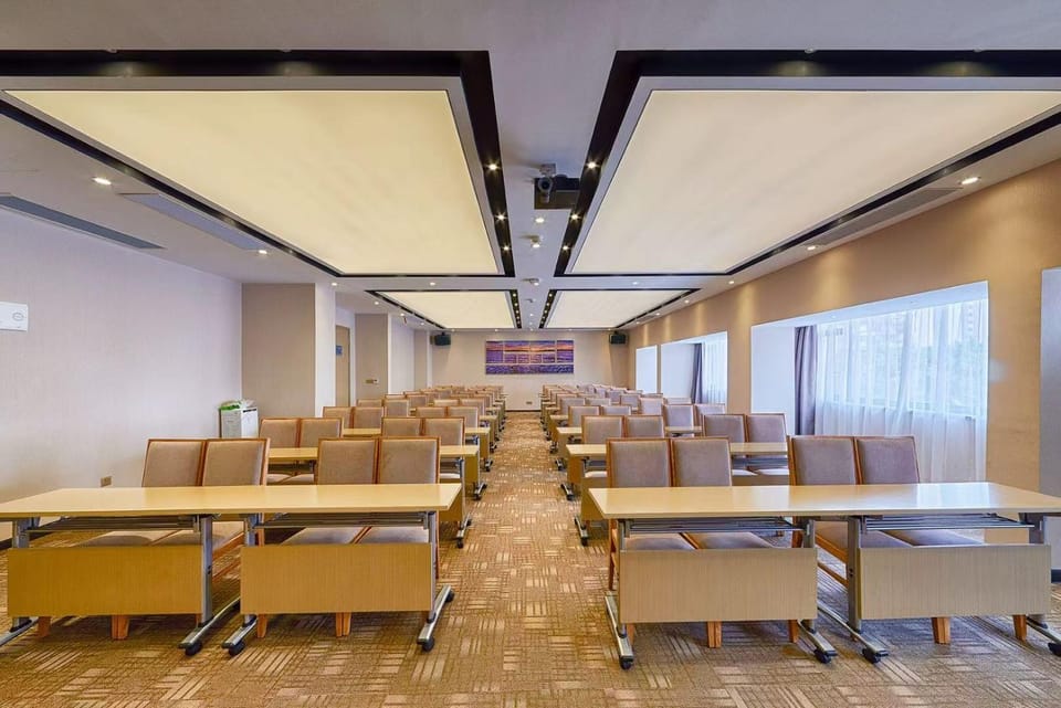 Meeting/conference room