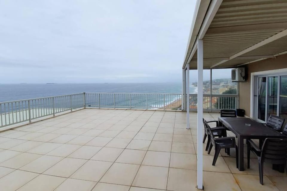 Superb Seaview @ 3BR Camarque Apt Umdloti Beach! Apartment in KwaZulu-Natal
