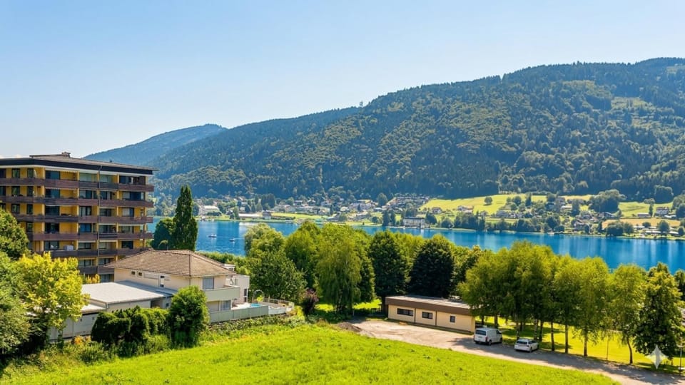 View (from property/room), Lake view, Mountain view
