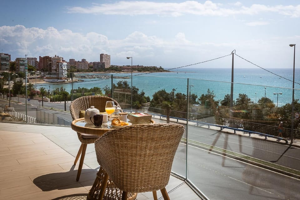 Modern sea front Sunny Beach Apartment in Alicante