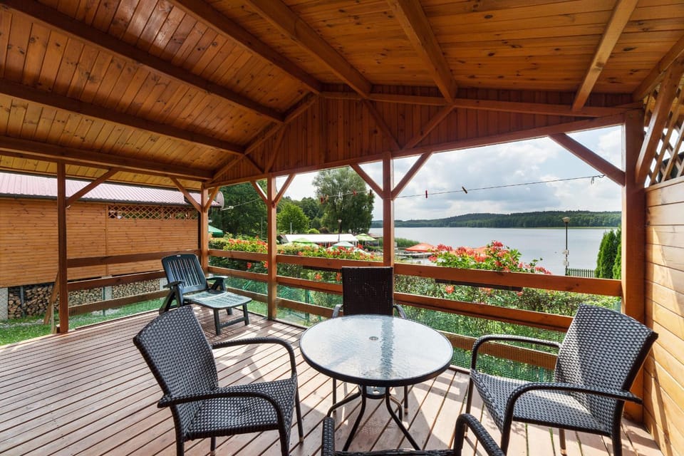 Natural landscape, Balcony/Terrace, Lake view