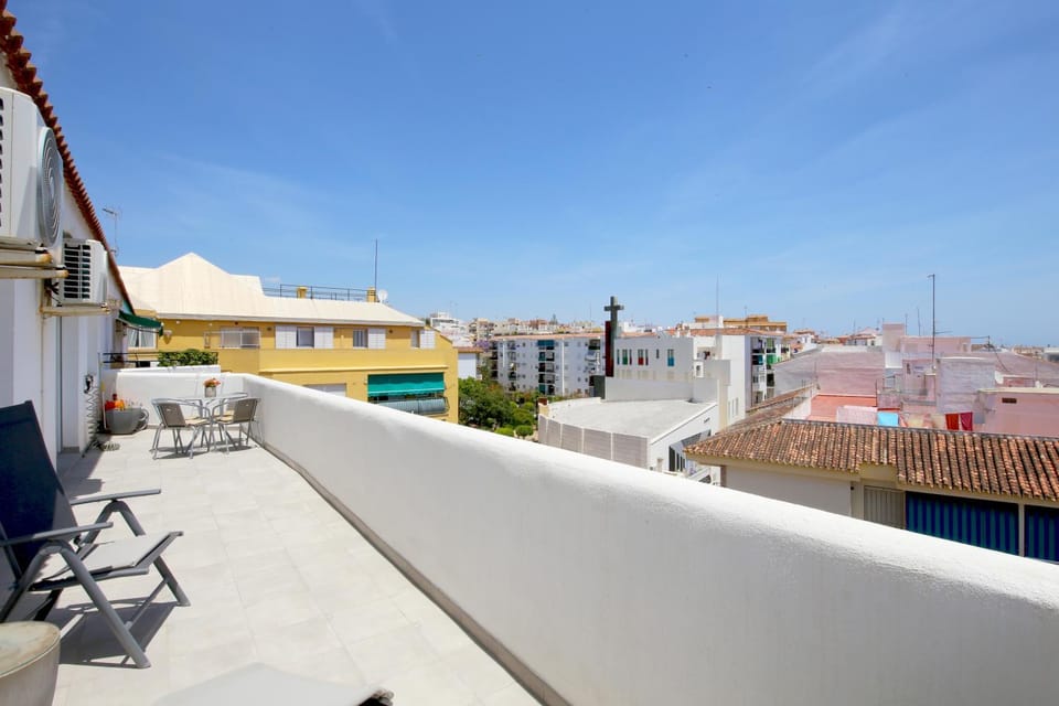 Property building, Balcony/Terrace
