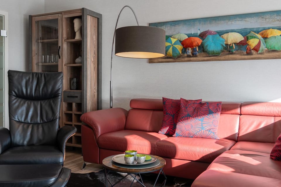 Living room, Photo of the whole room, Seating area