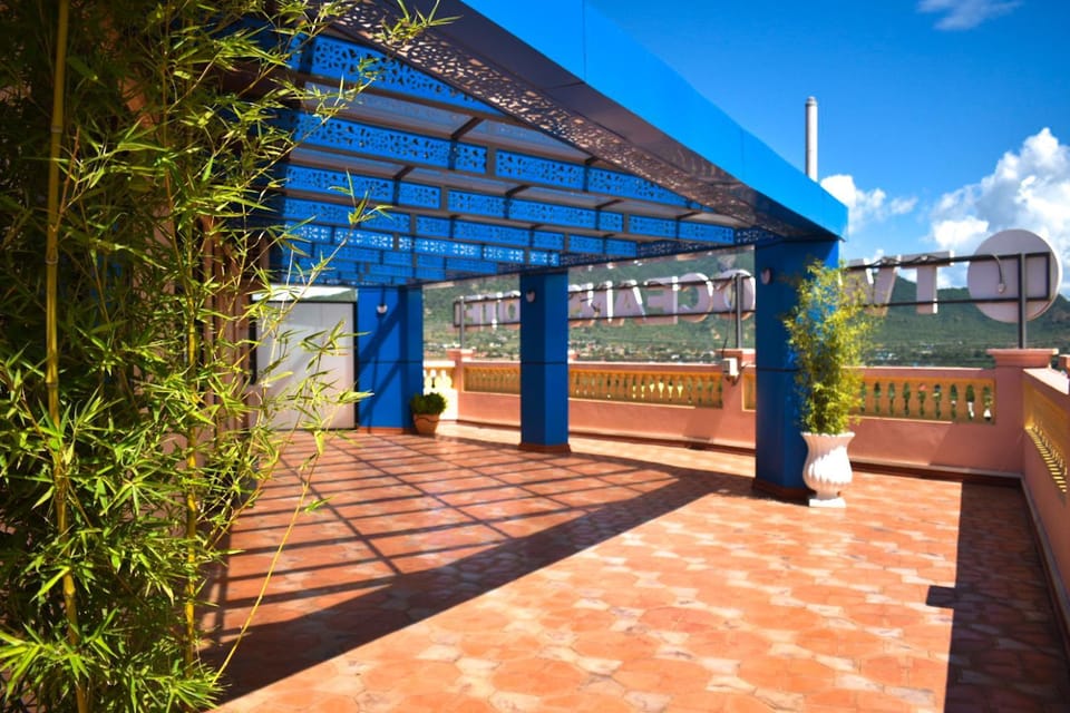Property building, Day