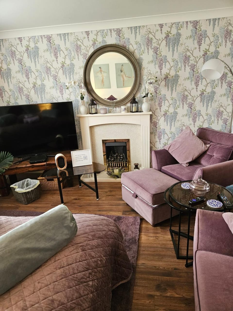 Siobhan's abode 3 Deluxe doubles and 1 king size NO PETS Vacation rental in Swindon