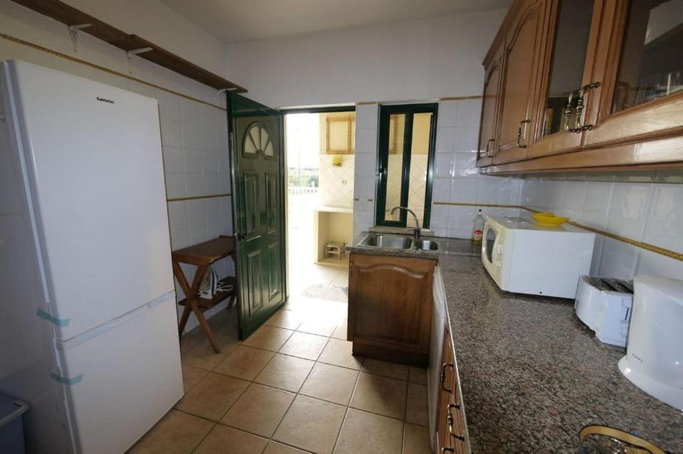 Kitchen or kitchenette, Dining area, Communal kitchen
