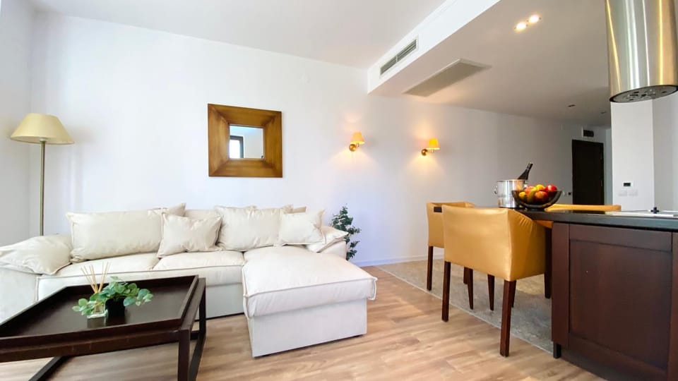 Kitchen or kitchenette, Living room, Seating area