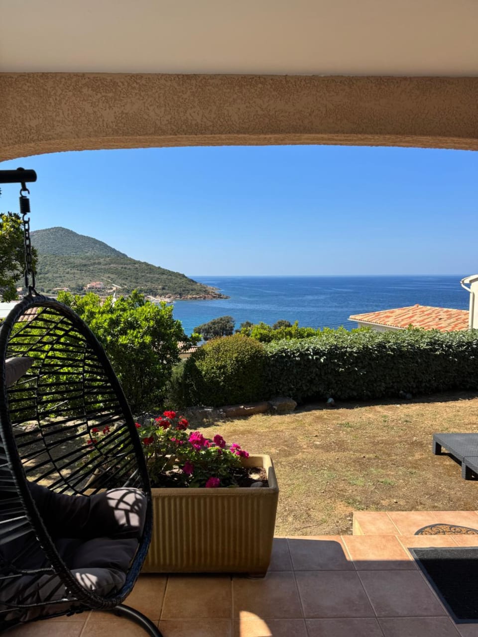 Day, Natural landscape, Sea view, sunbed