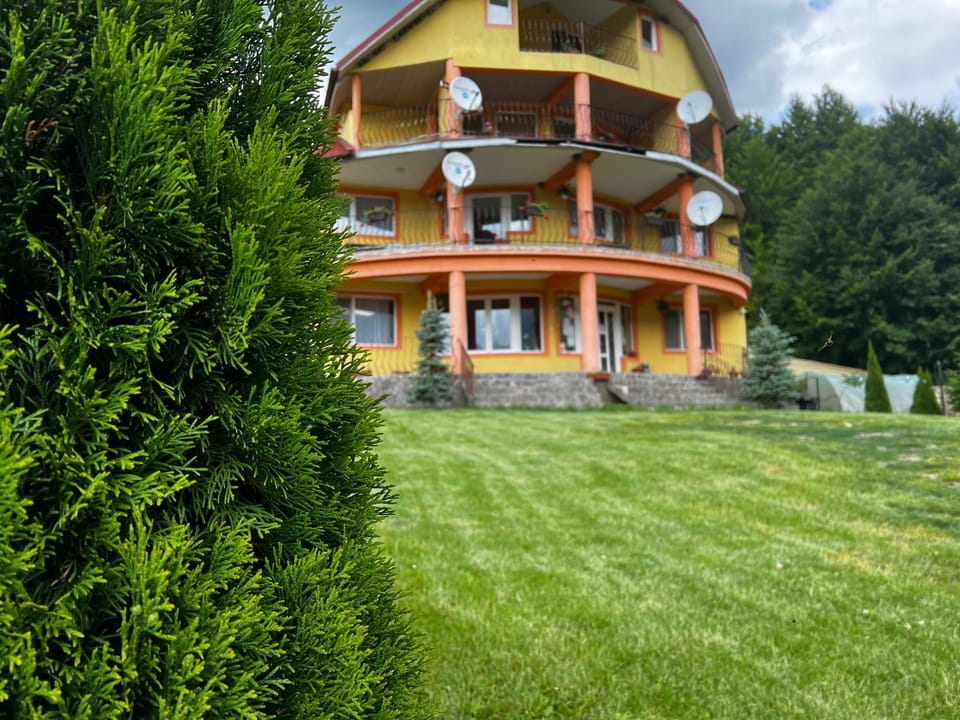 Property building, Inner courtyard view