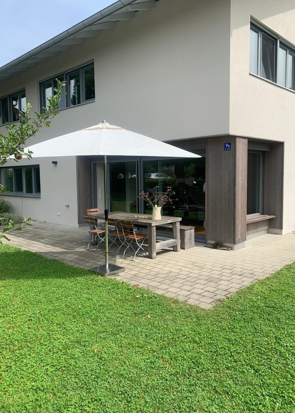 Property building, Living room