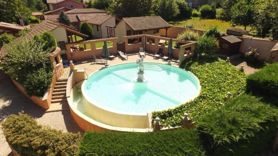 Les Jardins du castel gites Annick et Jean paul House in Auvergne-Rhône-Alpes