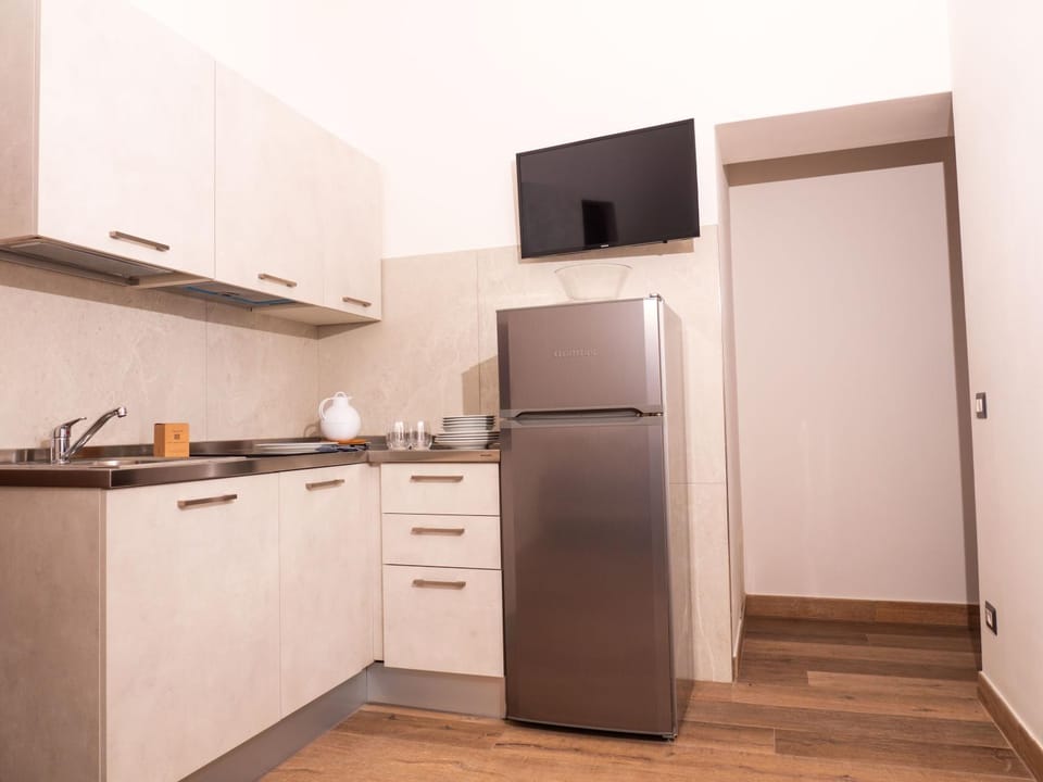 Kitchen or kitchenette, kitchen
