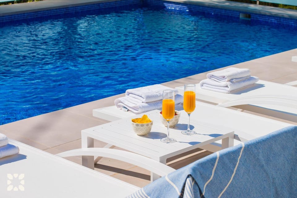 Patio, Day, Pool view, Swimming pool, sunbed