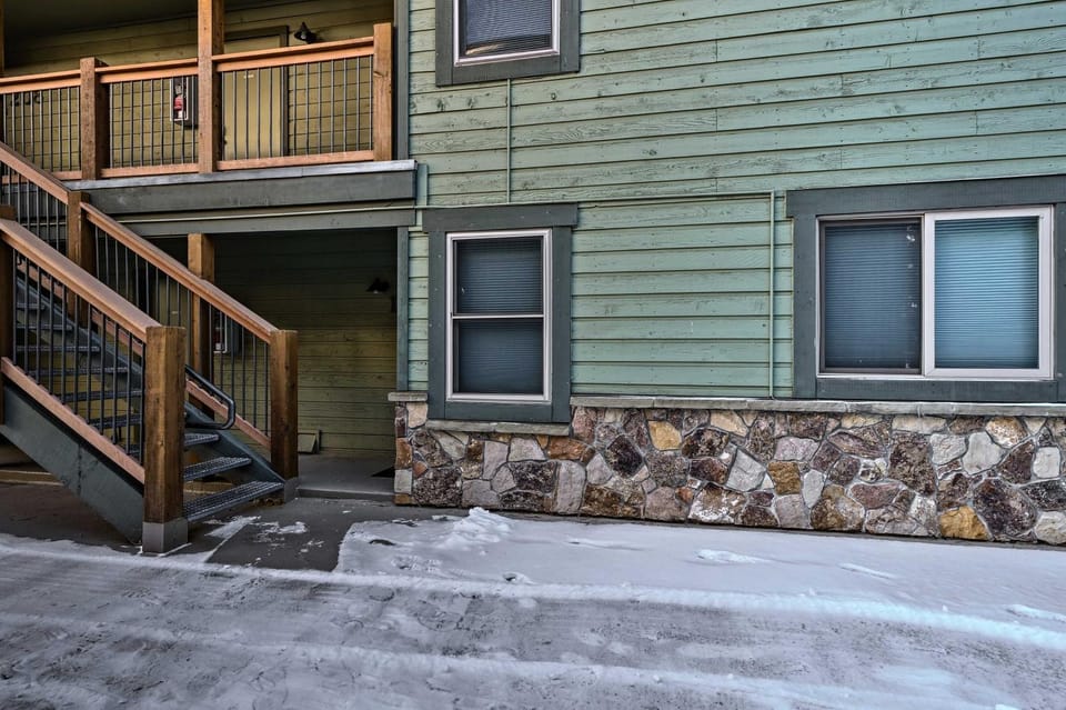 Walk to Main St & Chairlift: Breckenridge Condo! House in Breckenridge