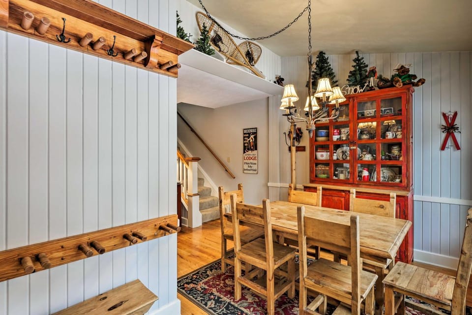 Ski-In/Out Condo! Walk to Main Street Breckenridge House in Breckenridge