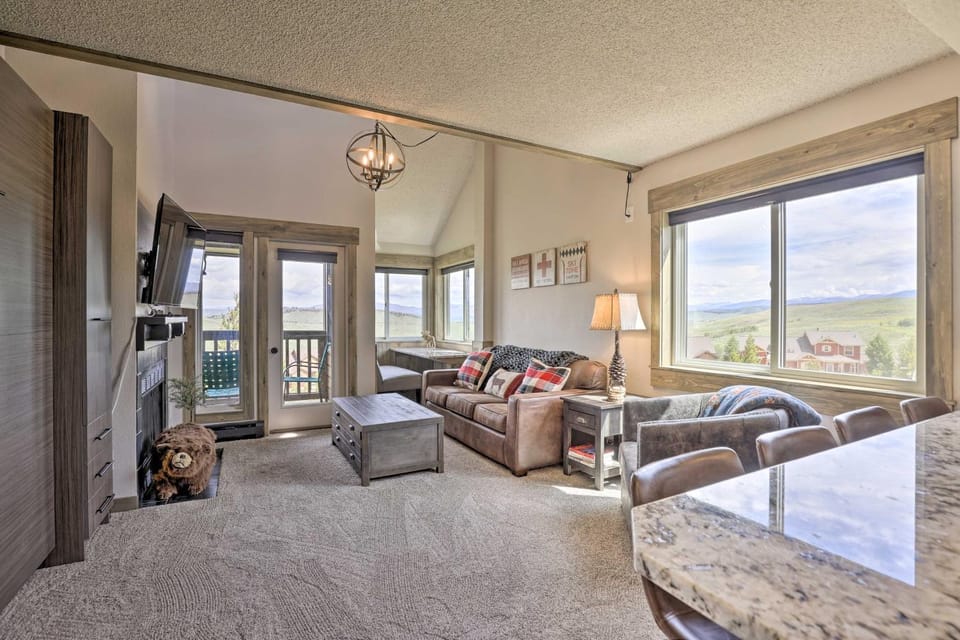 Updated Studio Loft in Granby: Epic Mountain Views Apartment in Granby