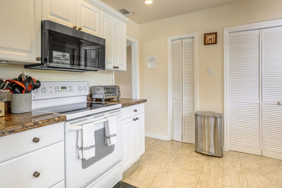Riviera Beach Vacation Home w/ Pool: Walk to Beach House in Riviera Beach
